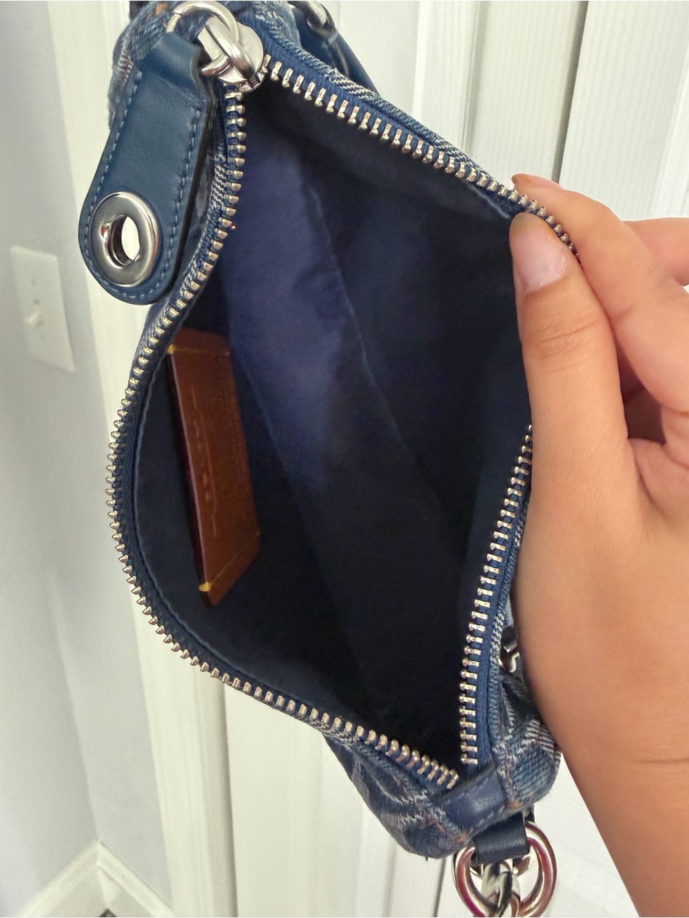 Coach shoulder bag - Picture 4 of 5